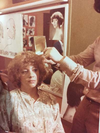 imágenes históricas de los inicios de la peluquería Ana y Ángel en Colunga